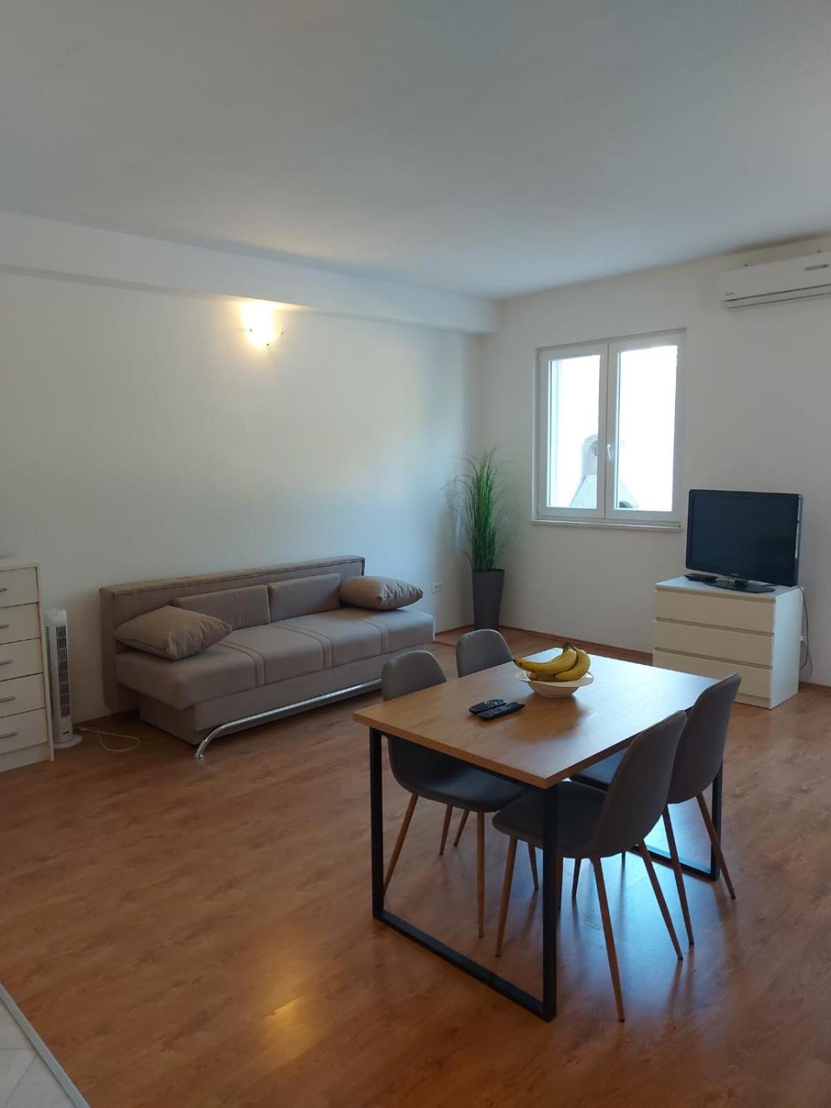 Apartmani Neva 마카르스카 외부 사진