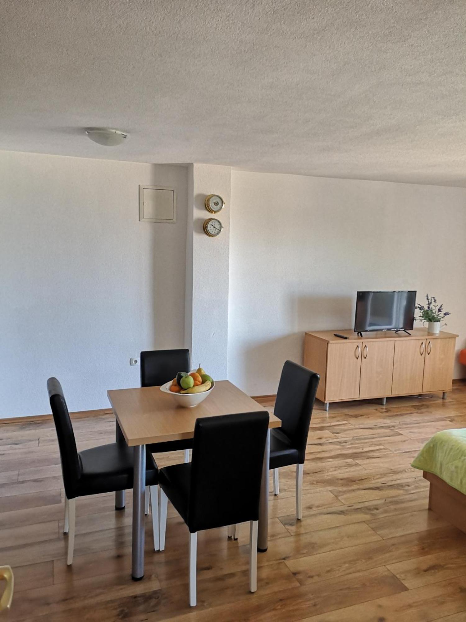 Apartmani Neva 마카르스카 외부 사진